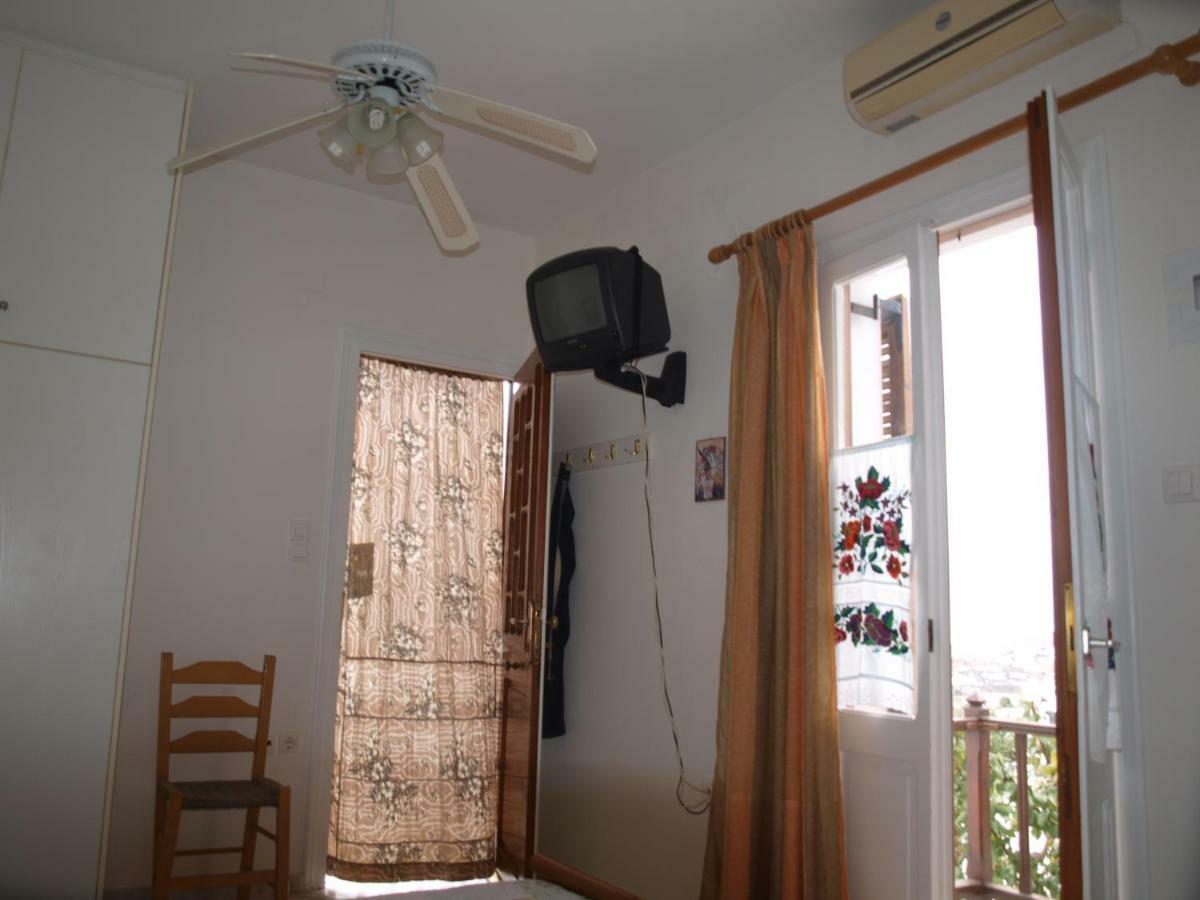 Batika Rooms Artemonas Exterior photo